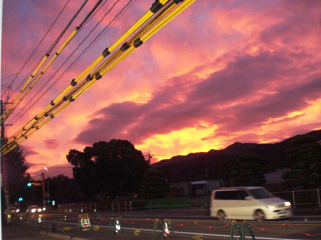 空の色が...
