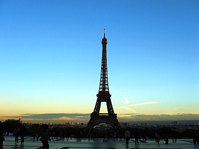 La tour Eiffel　&　Peugeot