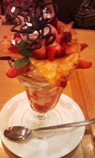 桜　さくら　サクラ　＆　パフェ！