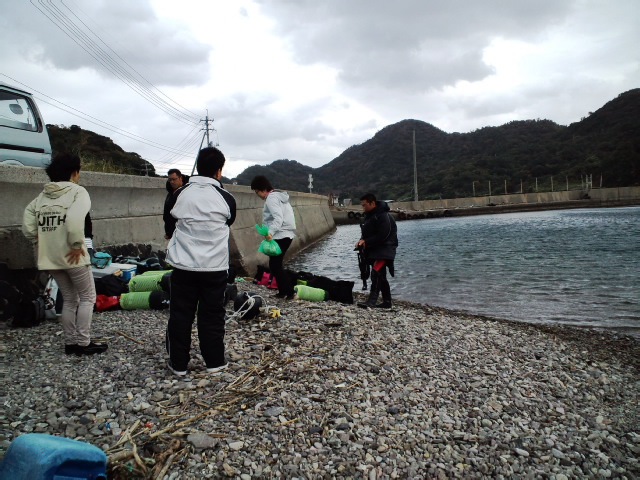 紫津浦は北風強風！