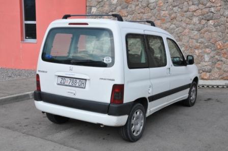 プジョー新車販売　２０１０年の実績！