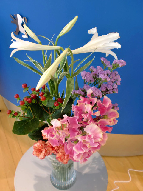 今週のお花　～さらに鮮やかに★～