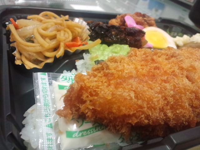 お弁当ばっかり...