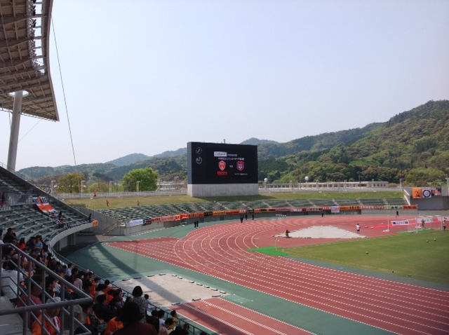 レノファ山口　ホームスタジアム