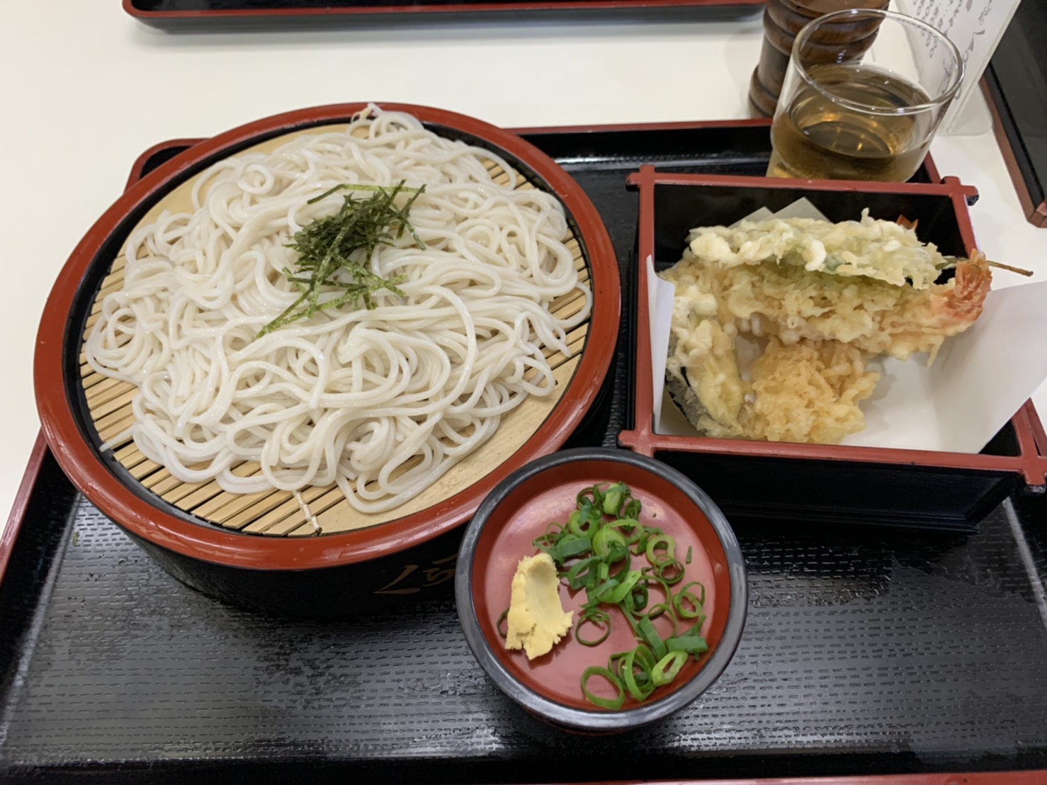 天ざる蕎麦とヒラソの刺身としゃぶしゃぶ