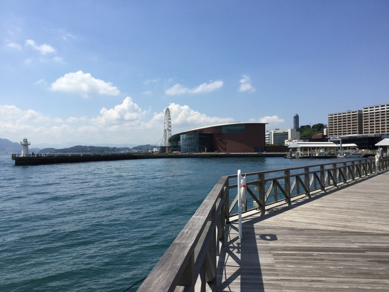 関門海峡　カモンワーフで休憩