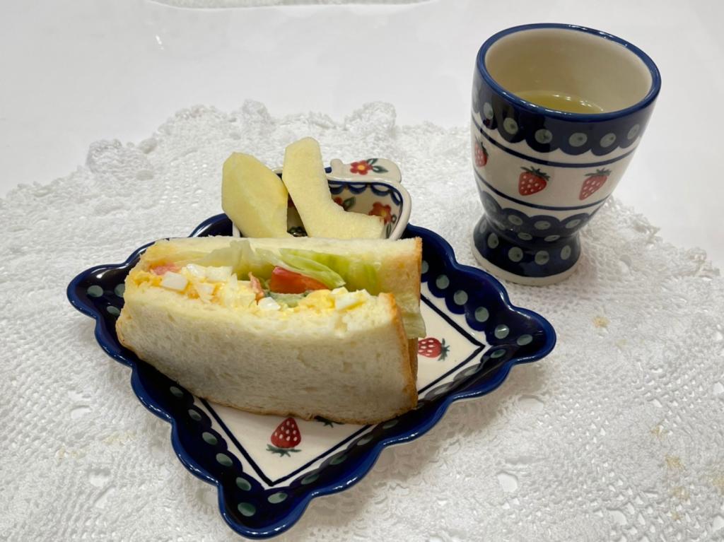 朝食
